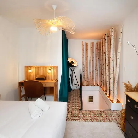 Le Cocon De La Cité - Parking Au Pied De La Cité